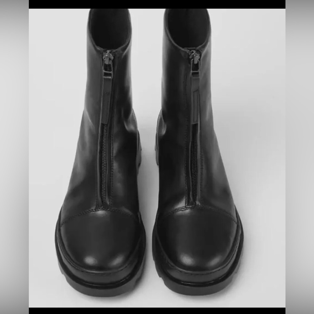 CAMPER Brutus Black Zip Urban Ankle Boots Size 39 8/8.5 NEW